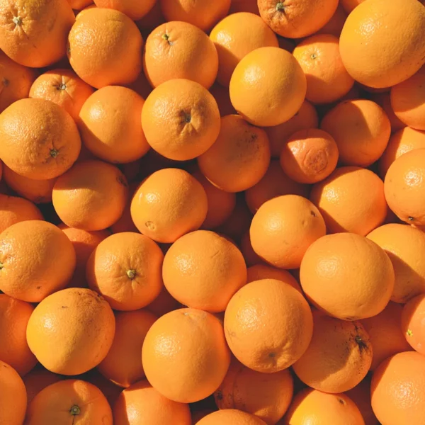 Valencia Juicing Oranges 8-Count — Fresh Produce at Mega Sale